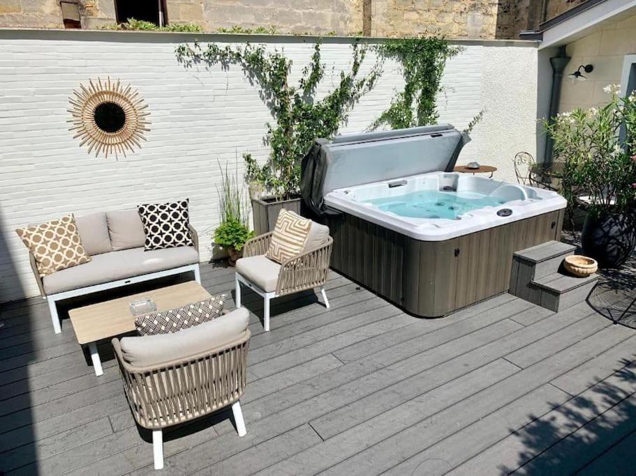 Maison d’hôtes, terrasse&jacuzzi en plein centre Bordéus Exterior foto